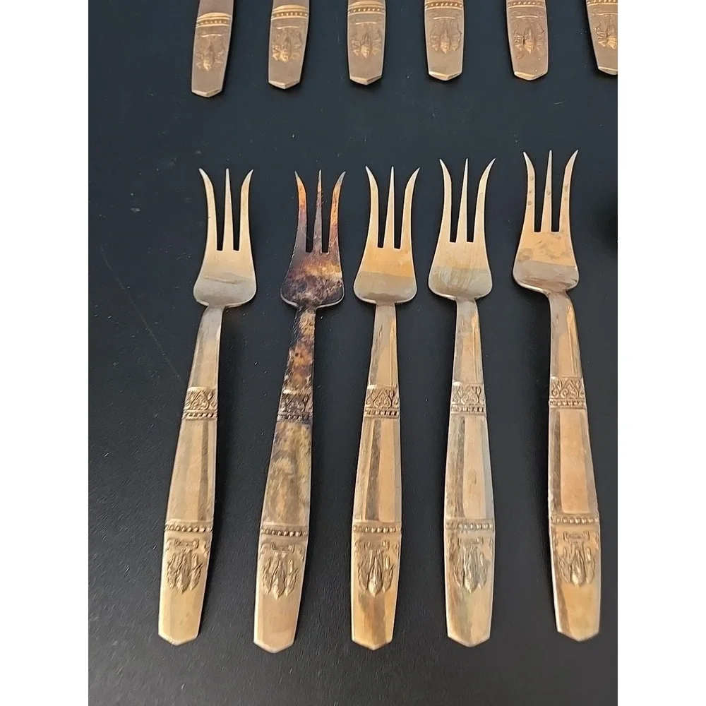 VTG James Quality Jewelers Bangkok Thailand Nickel‎ Bronze Flatware 20pc Set